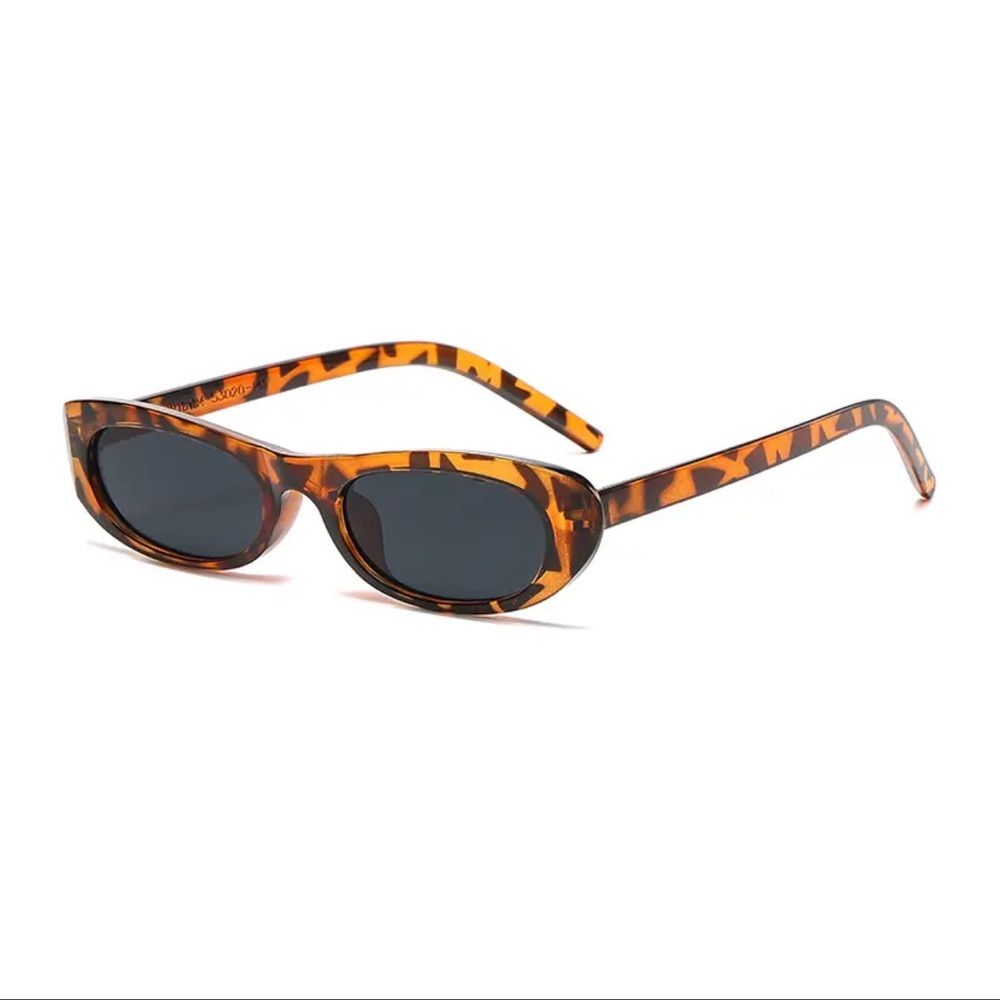 Oval Frame Sunglasses